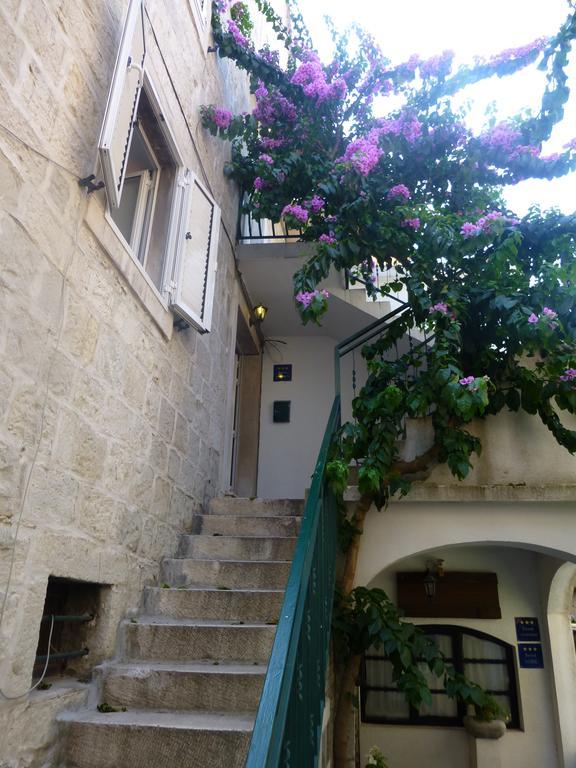 Apartment Elena Rooms Split Buitenkant foto