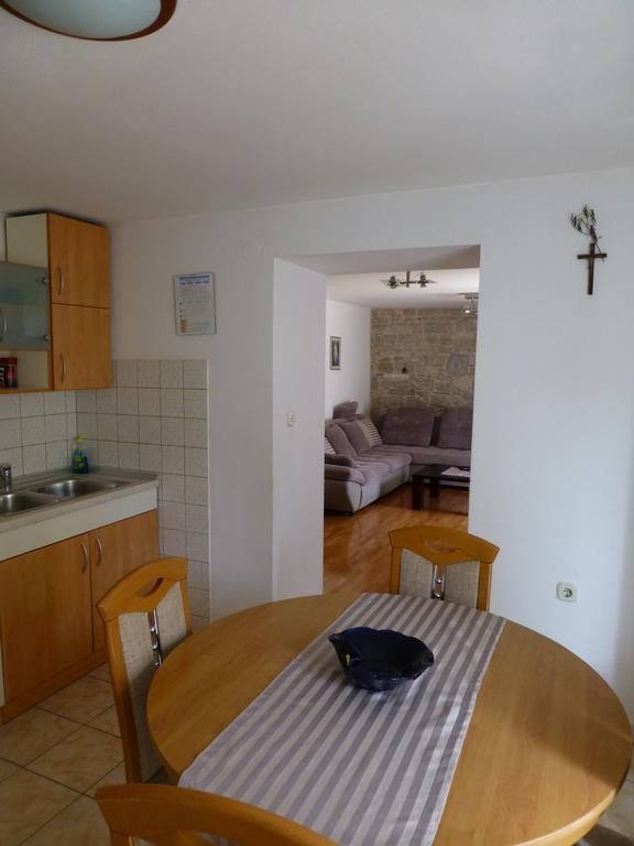 Apartment Elena Rooms Split Buitenkant foto